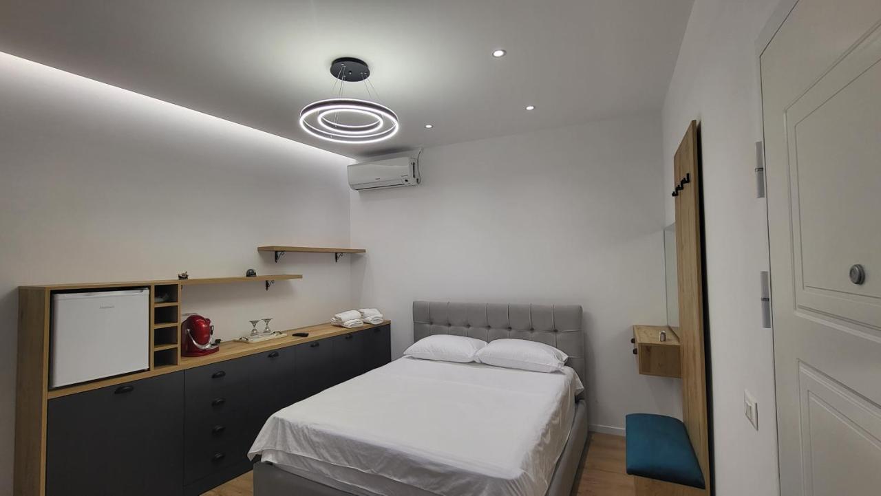 Karanxha'S Room 地拉那 外观 照片